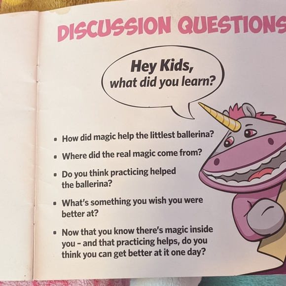 Prancine the unicorn helps the littlest ballerina - Picture 3 of 4